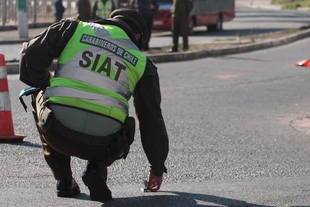 Un civil muerto y 9 carabineros heridos en choque múltiple en La Araucanía