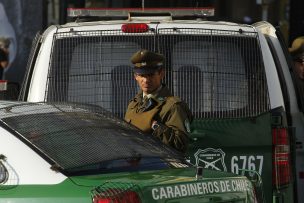 Desconocidos robaron 11 computadores desde el Liceo de Aplicación de Santiago