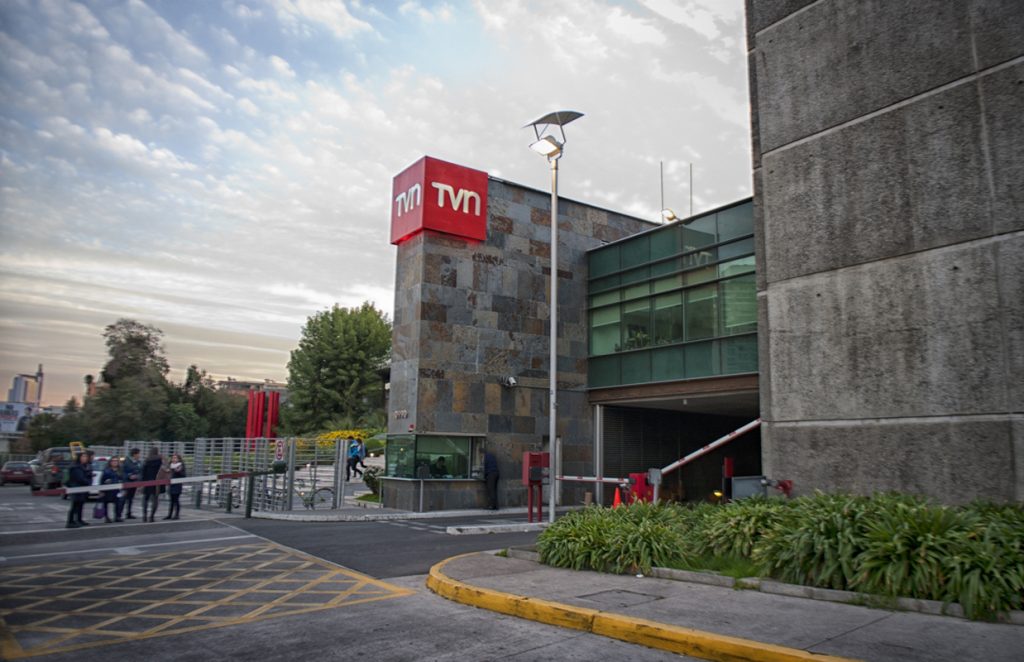 Director ejecutivo de TVN debió disculparse por criticada cobertura al caso de los reos torturados