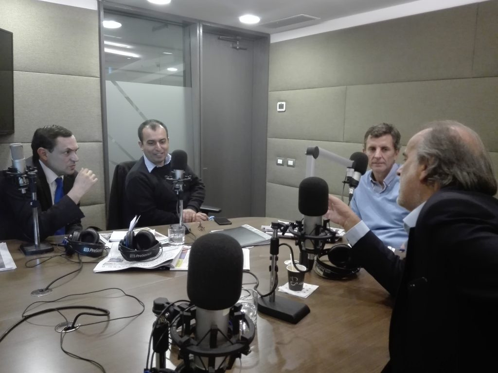 [SE DIJO EN DIRECTO AL GRANO]  Juan José Santa Cruz sobre notarios: “34% son parientes y el resto son amigos”