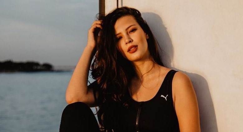 Michelle Carvalho encantó a sus seguidores con sensual sesión de fotos en lencería