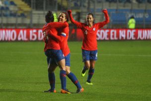 La 'Roja' femenina goleó a Costa Rica en el inicio de la preparación al Mundial