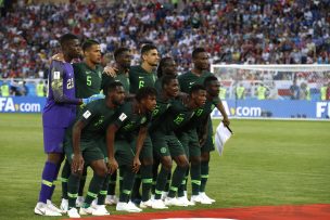 Nigeria derrota a Islandia y le da una mano a Argentina