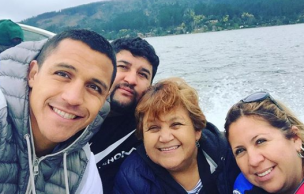 Alexis regaloneó a sus mamá con espectacular regalo