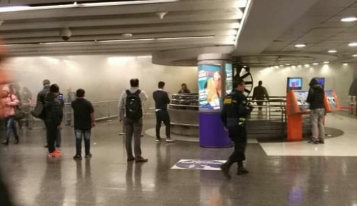 Incendio en estación Tobalaba provocó problema en el metro