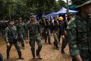 La evacuación de los niños atrapados en cueva de Tailandia sigue en suspenso