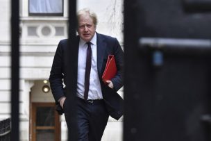 Boris Johnson en cuarentena tras estar en contacto con un contagiado de COVID-19