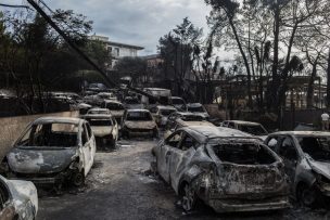 Sube a 60 el balance de muertos por los incendios en Grecia