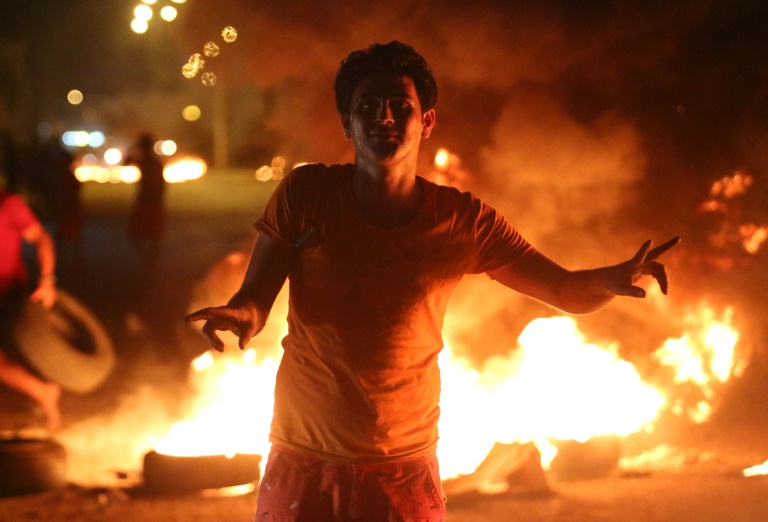 Dos personas muertas y decenas resultaron heridas tras protestas en Irak