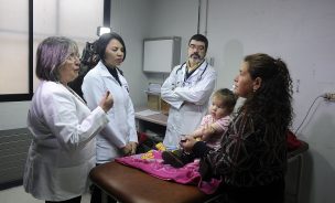 Más de 1.000 médicos ejercen en Chile sin haber aprobado el Eunacom