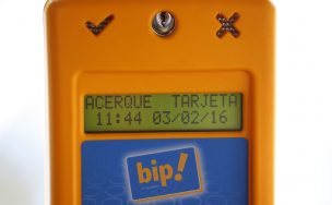 Reportan fallas en carga automática de la tarjeta Bip