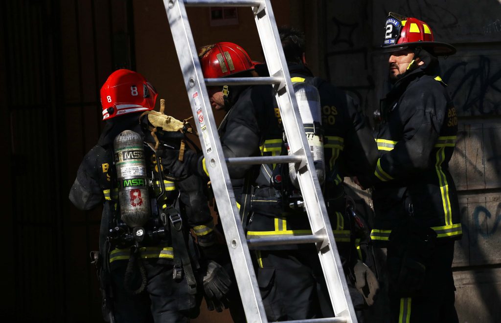 Daños por 30 millones de pesos dejó incendio en la Municipalidad de Conchalí