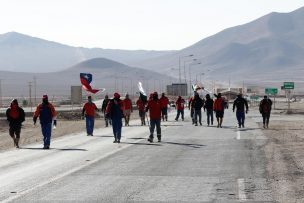 Última oferta a trabajadores de minera Escondida llega a los $18 millones