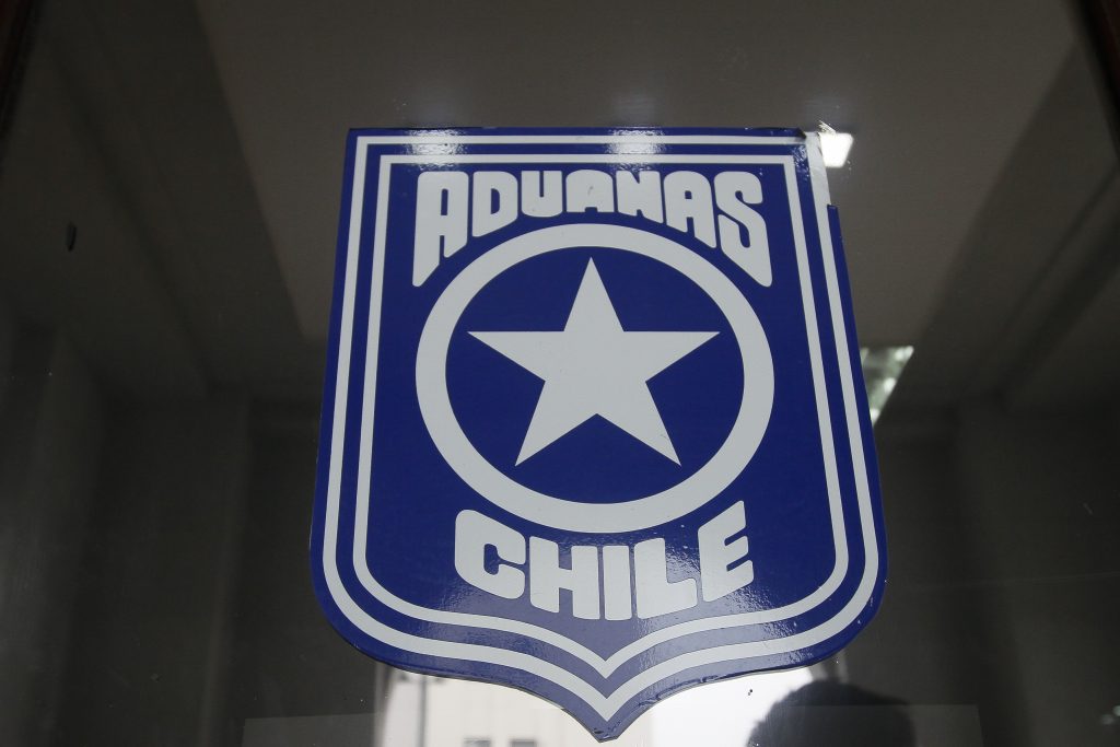 Aduanas investiga cuántas obras de arte ha sacado Christie’s desde Chile