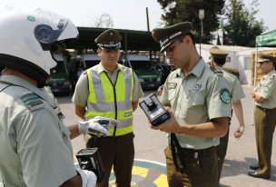 Mujer fue detenida por intentar sobornar a carabinero