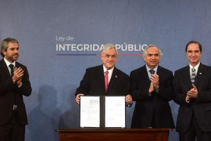 Presidente Piñera firmó proyecto de ley enfocado en probidad del sistema público