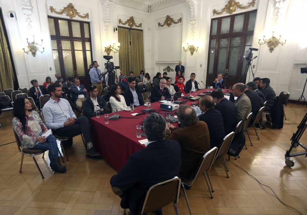 Diputados de Aysén piden pasajes “premium” para viajes al Congreso