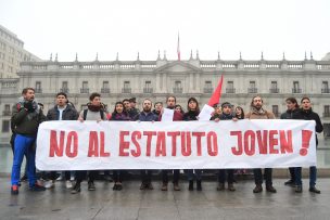 Juventudes socialista y comunista reclaman contra 