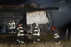 Atentado incendiario múltiple en el Biobío: Tres bloqueos de ruta y cuatro casas fueron quemadas