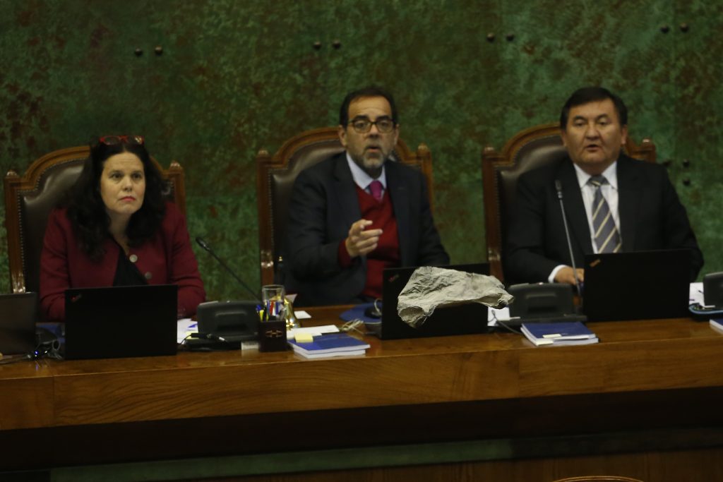 Chile Vamos presentó la moción de censura a mesa de la Cámara y se vota mañana
