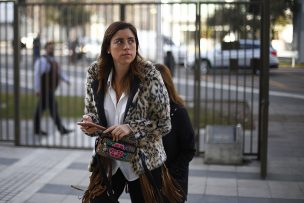 Daniela Ginestar llega a la fiscalía para declarar en contra de Nicolás López