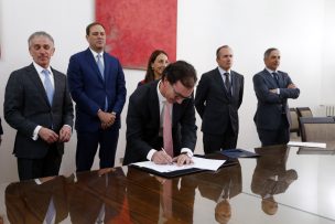 Gobierno firma convenio para beneficiar a los estudiantes técnico profesionales