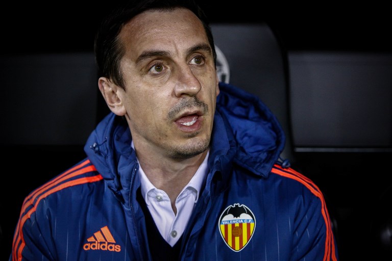 Gary Neville le pone presión a Alexis: “Debería convertir un mínimo de 20 goles”