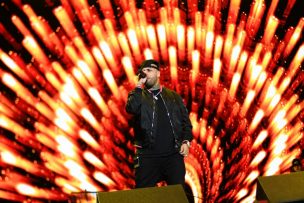 Nicky Jam vivió el susto de su vida por culpa de la pirotecnia de su concierto