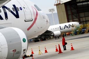 Menor muere al interior de un avión a causa de un paro cardiorespiratorio