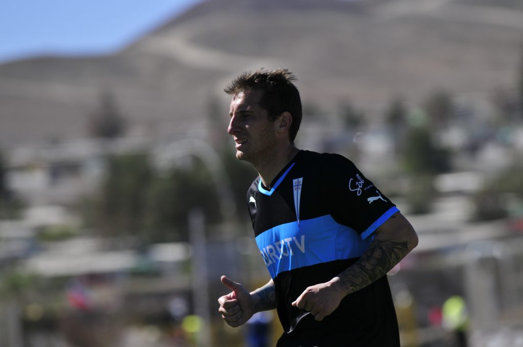 Darío Botinelli: “No podría celebrar un gol contra la UC, le debo mucho al club”