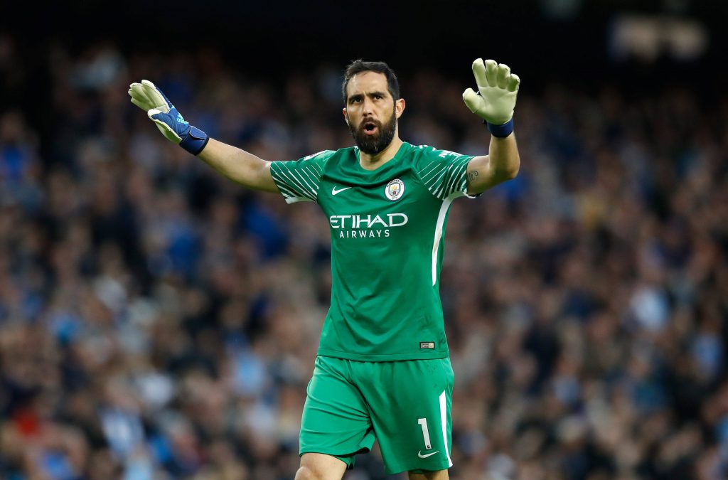Claudio Bravo se perdería el resto de la temporada debido a una grave lesión