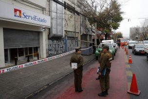 Sujetos hacen explotar cilindros de gas para intentar robar un banco en Renca