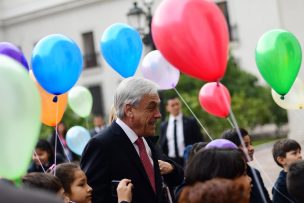 Piñera firma compromiso para mejorar calidad de vida de niños del Sename