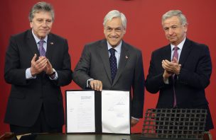 Piñera firma indicación que busca derogar la Ley Reservada del Cobre