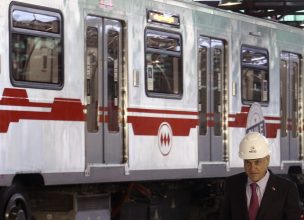 Conductor del Metro contestó durante un viaje a palabras del Presidente Piñera