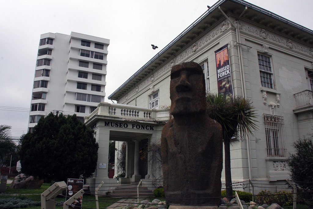 Investigarán si moai de Viña del Mar fue robado o no