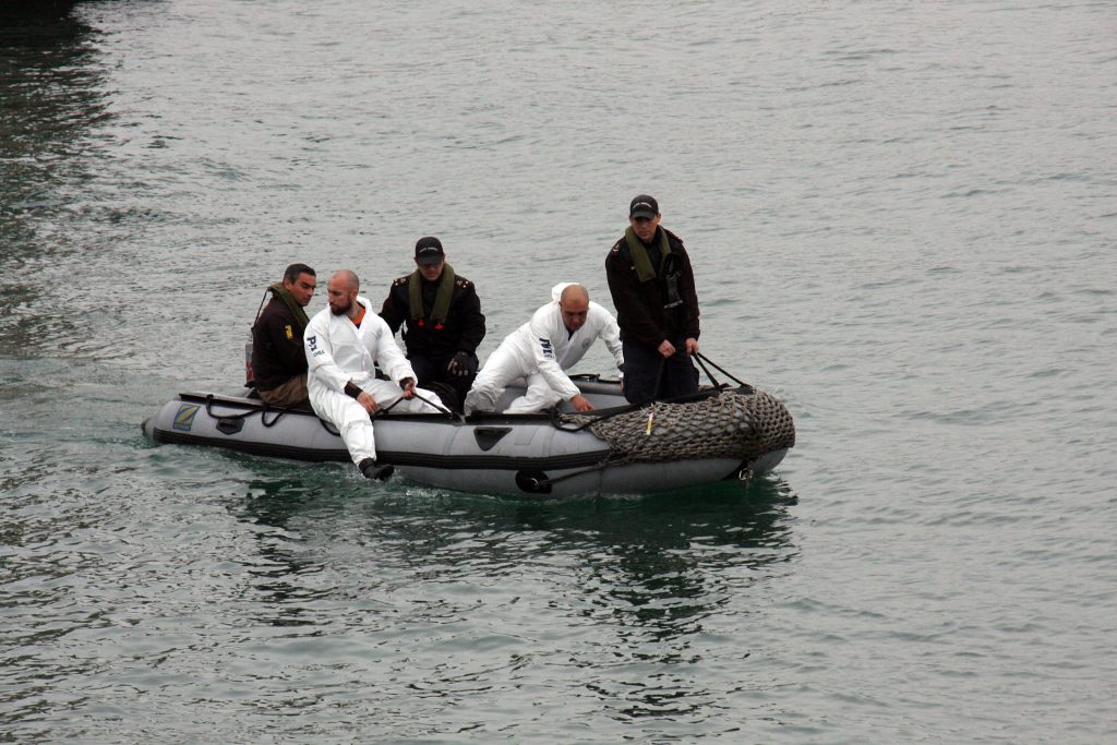 Siguen los peritajes por torso humano encontrado en el muelle Prat de Valparaíso
