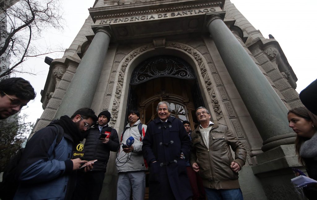 Profesores inician marcha y paro nacional “de advertencia”