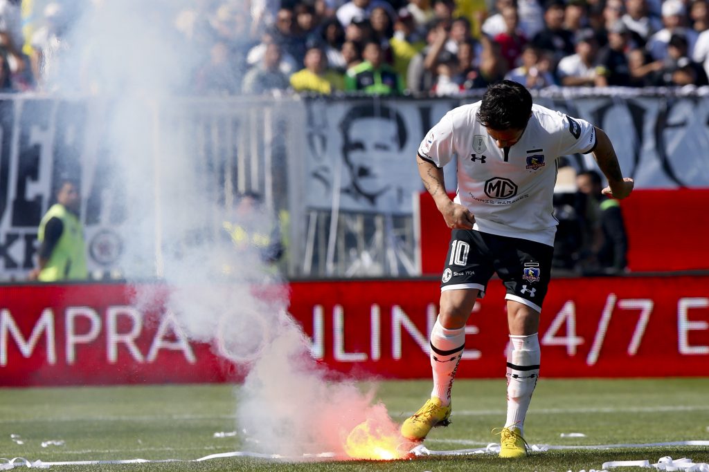 Valdivia a intendenta: “Si se quiere meter en el fútbol, sáquese la camiseta”