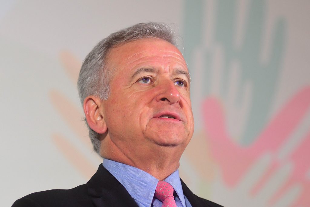 Larraín: “Hay dificultad fiscal para reducir los impuestos a todas las empresas”