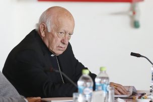 Cardenal Ricardo Ezzati es internado en Hospital Clínico de la UC en Santiago