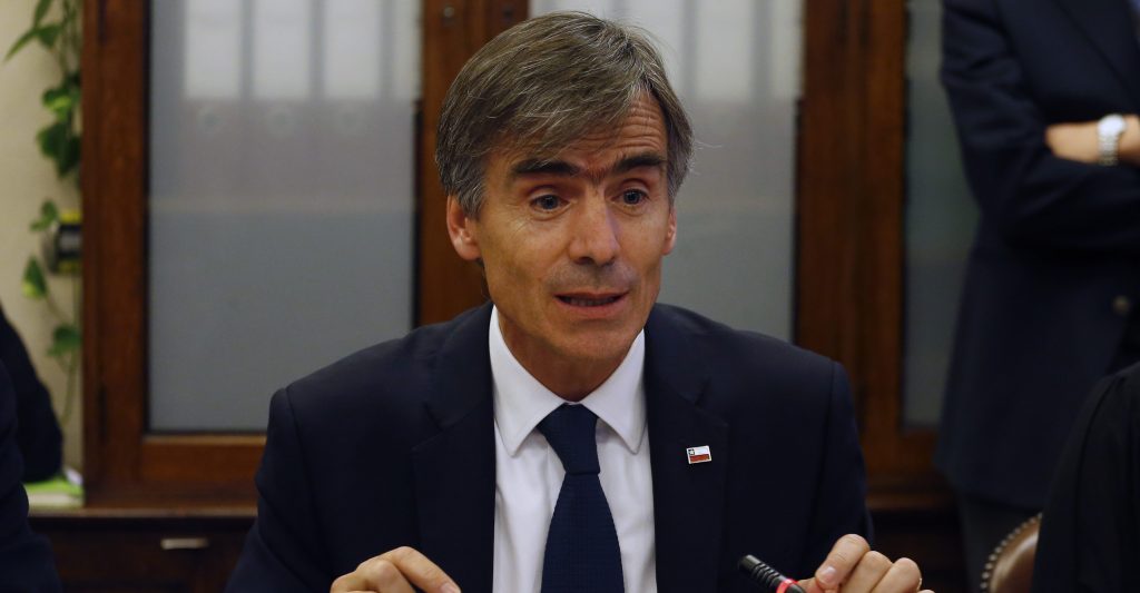 Ministro Valente destaca que “paso a paso la economía sigue fortaleciéndose”