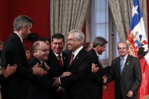 Presidente Piñera recibe a autoridades argentinas en Gabinete Binacional