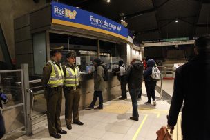 Carabineros vigilará 28 pasarelas y 15 puentes en vías descubiertas del Metro