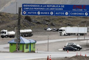 Suspenden tránsito en paso Los Libertadores por accidente que dejó dos muertos