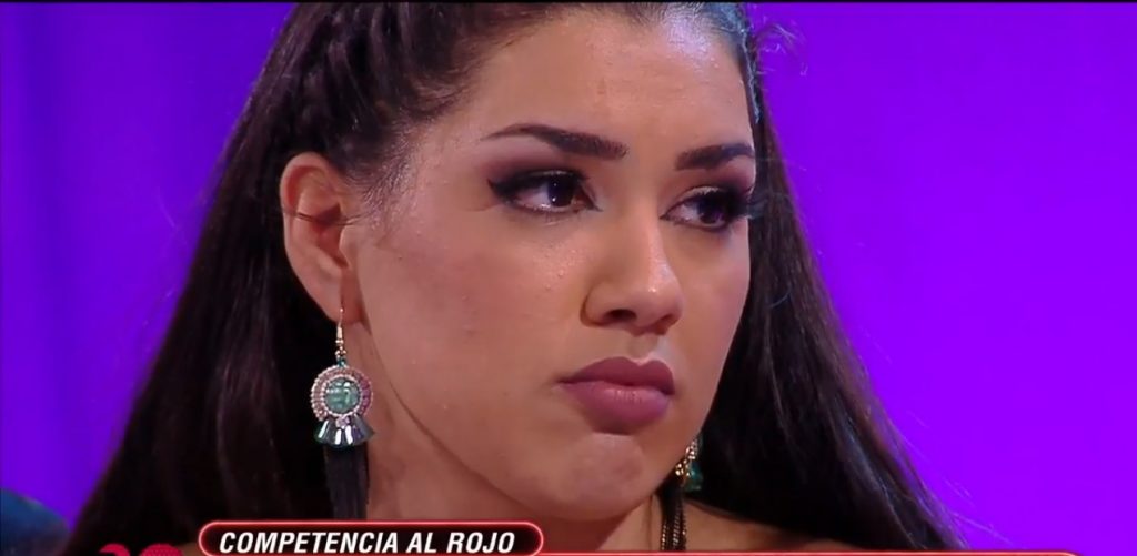 “Cómo hay tanta maldad”: Cantante de Rojo se lanzó contra el público tras recibir baja nota