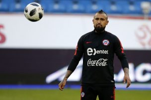 Arturo Vidal se someterá este lunes a la revisión médica del Barcelona