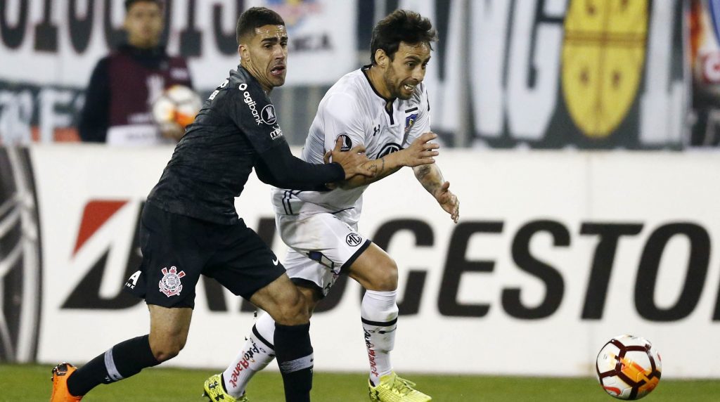 Valdivia avisa tras triunfo ante Corinthians: “Nos vamos a ir a matar a Brasil”