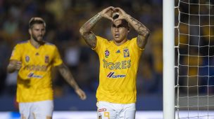 Eduardo Vargas marcó en goleada de Tigres frente a un Veracruz sin Olmos