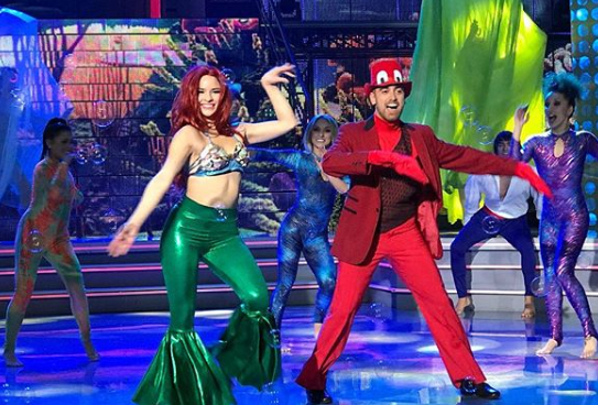 Bailarina se retira de “Rojo” por grave lesión en su hombro
